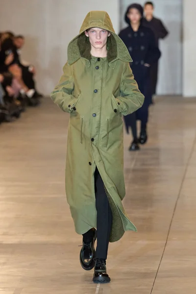 Look 20